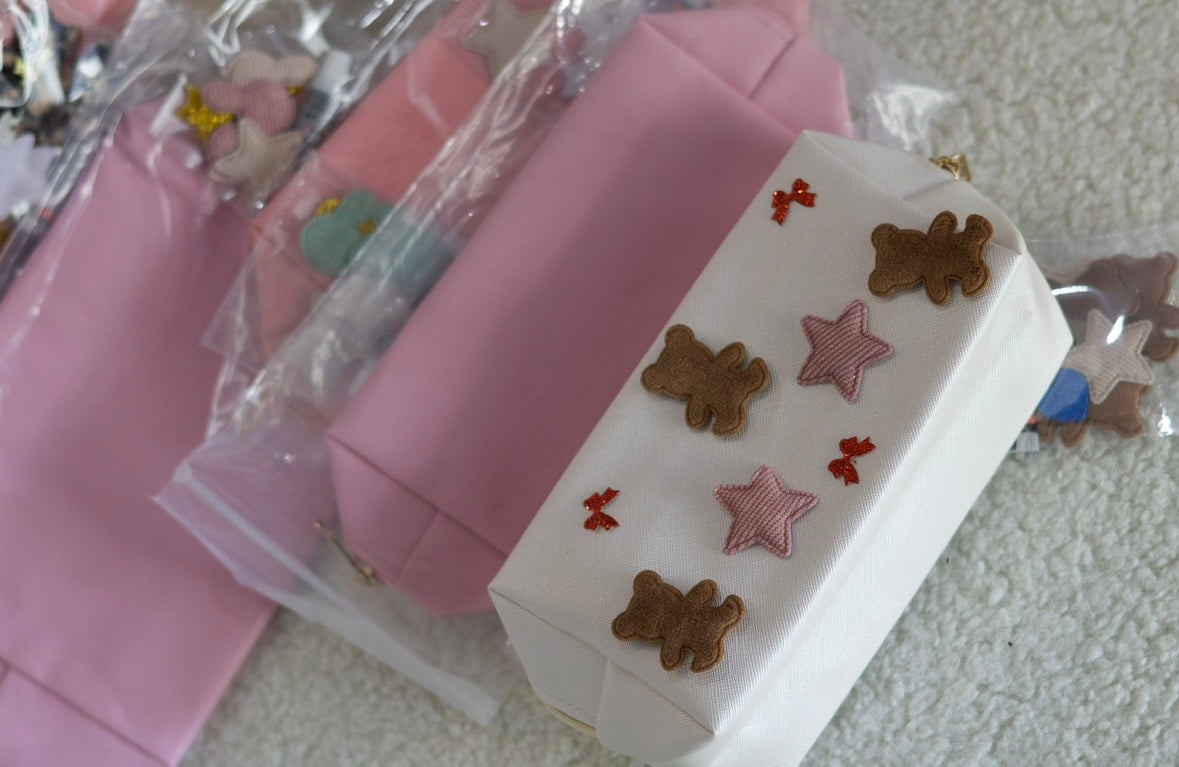 מארזי יצירה: 🛍️ תיקי איפור & גלאם הוליוודי (חבילה ל-🔟 בנות)